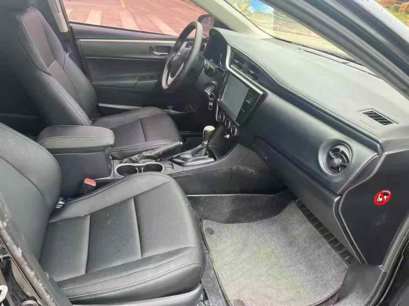 南宁18年丰田雷凌6