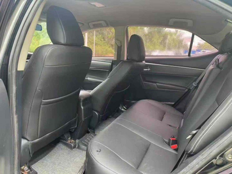 南宁18年丰田雷凌7