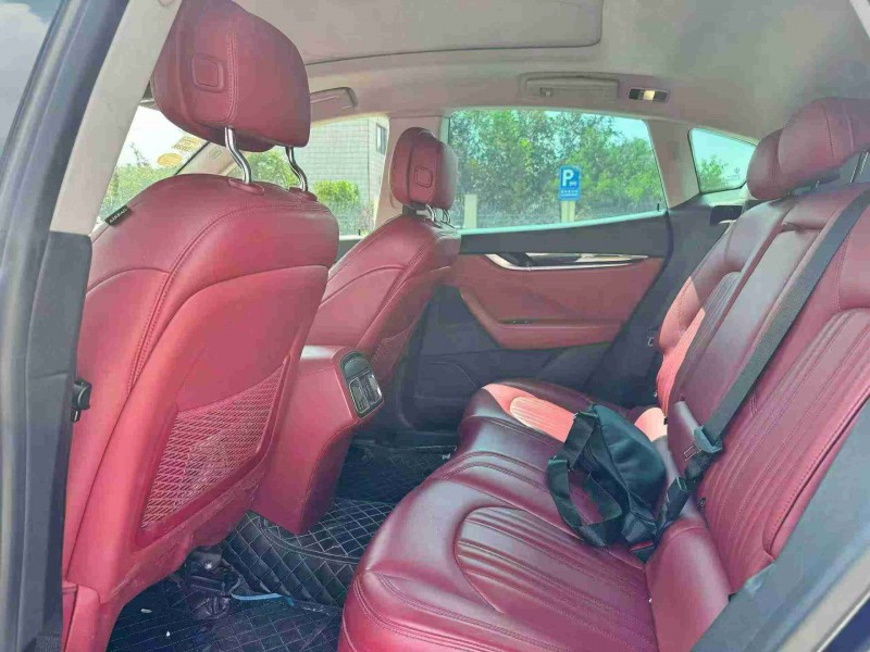 天津18年玛莎拉蒂Levante5