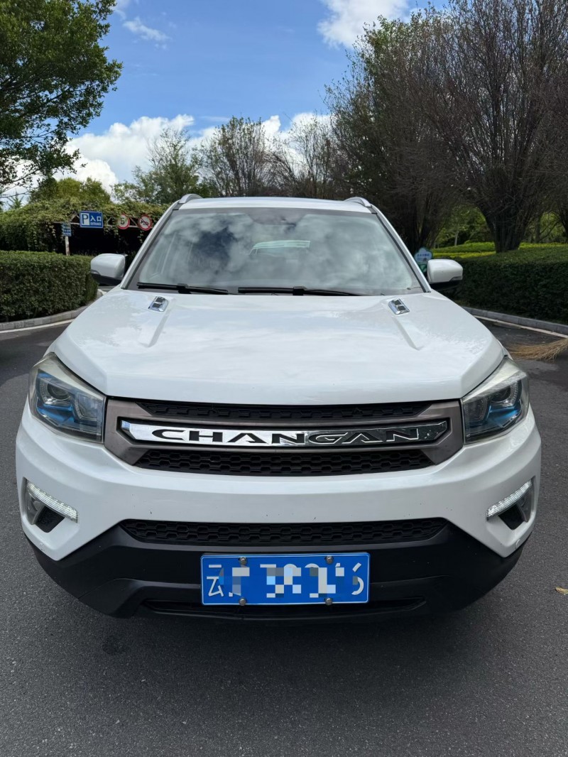 楚雄19年長安汽車CS751