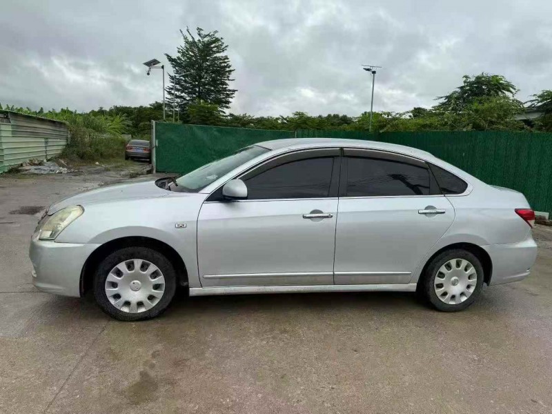 深圳16年日產軒逸7