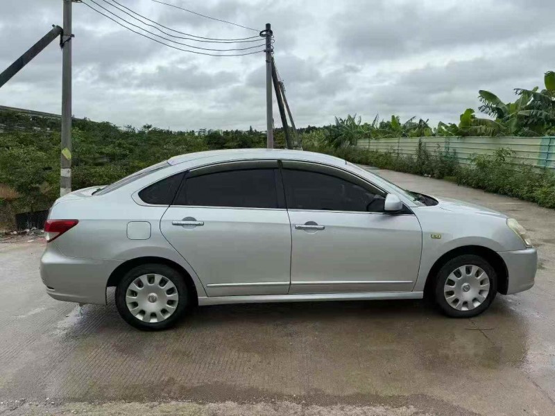 深圳16年日產軒逸8