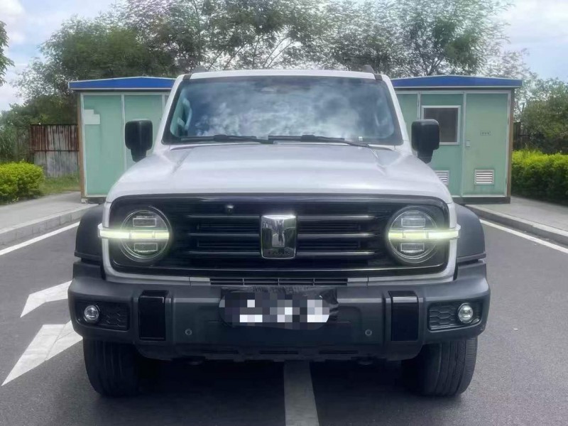 東莞22年長城汽車坦克1