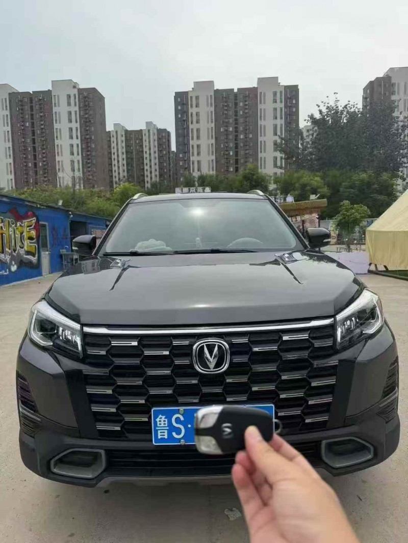 威海24年長安汽車CS751
