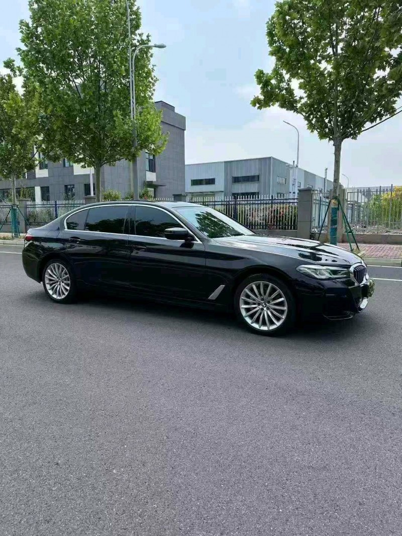 徐州21年宝马5系3