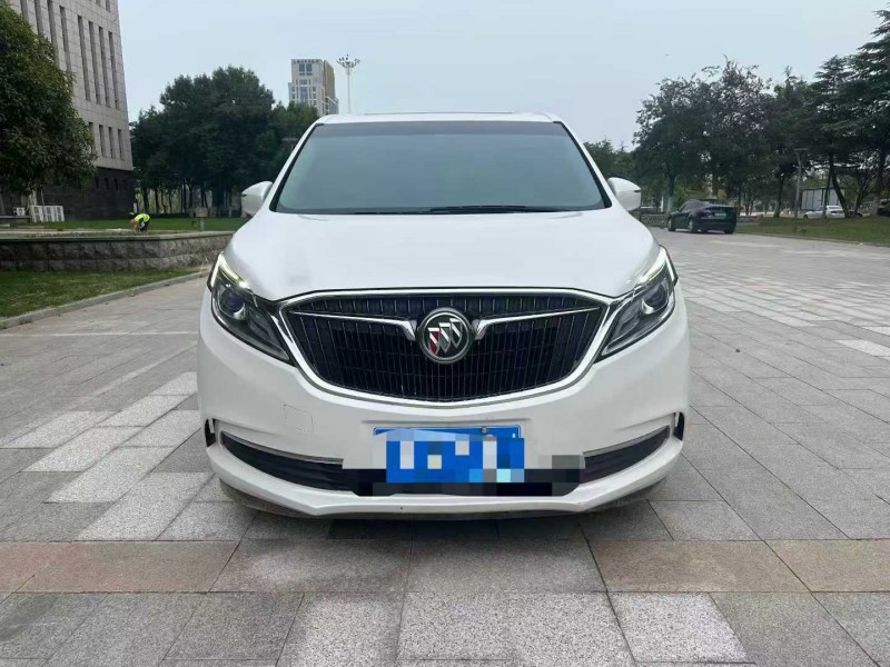 連云港19年別克GL81