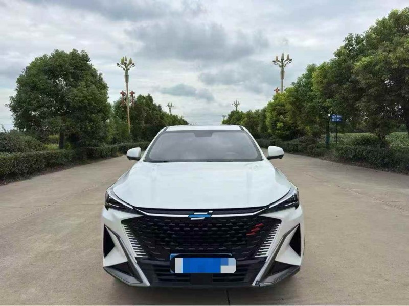 南京23年長安汽車歐尚1