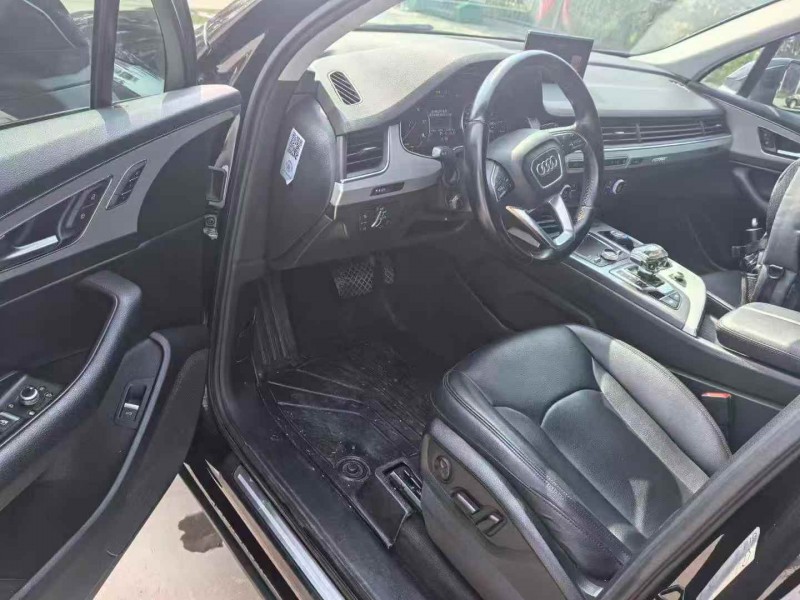 张家口17年奥迪Q75