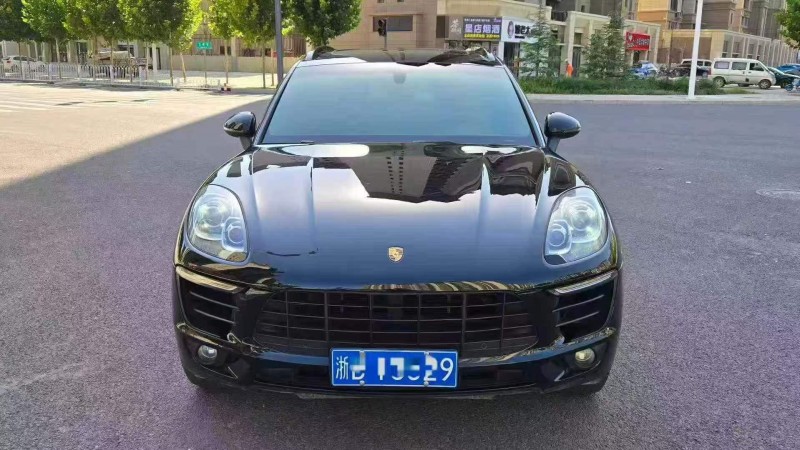 張家口15年保時捷Macan1