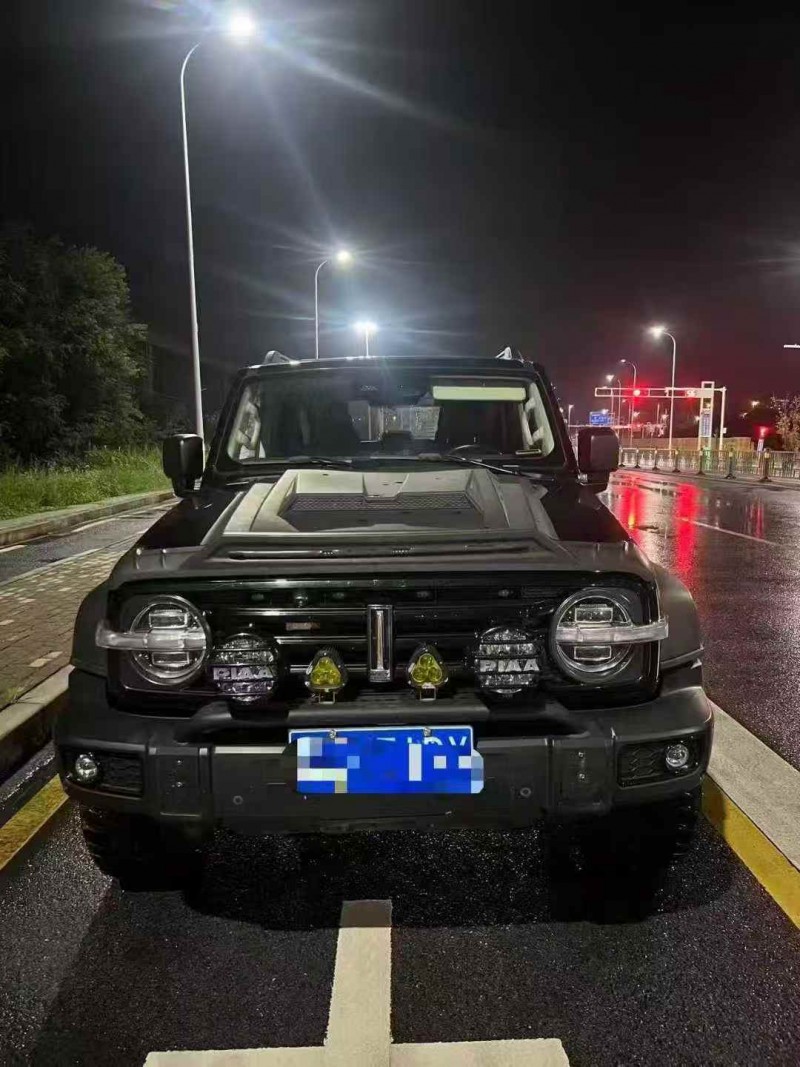 煙臺21年長城汽車坦克1