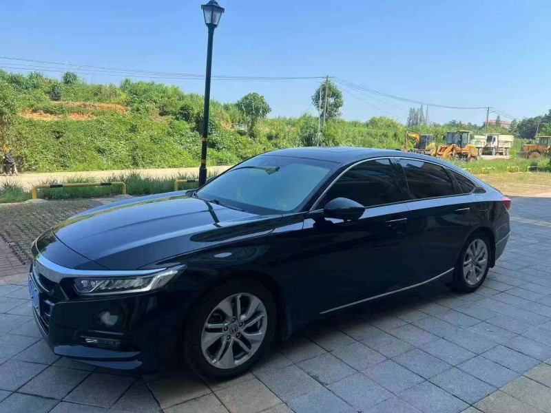 鹰潭18年本田雅阁2