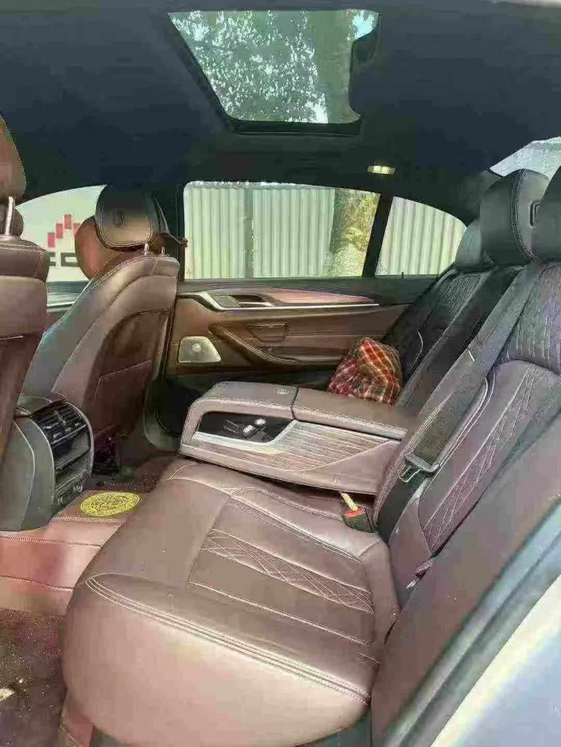 重庆18年宝马5系6