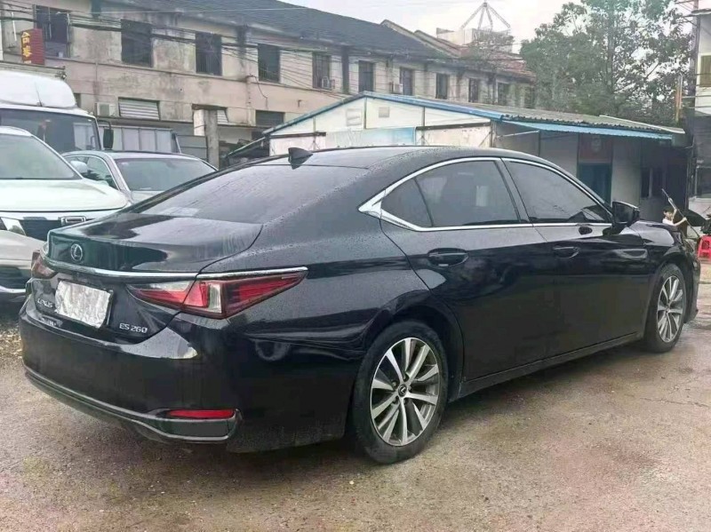 长沙18年雷克萨斯ES6