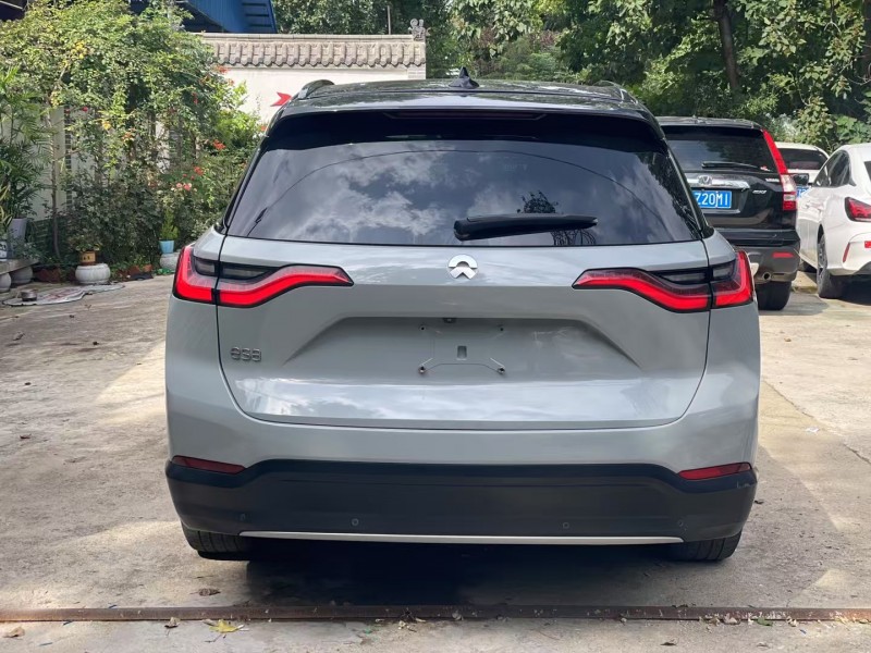 济宁19年蔚来ES89