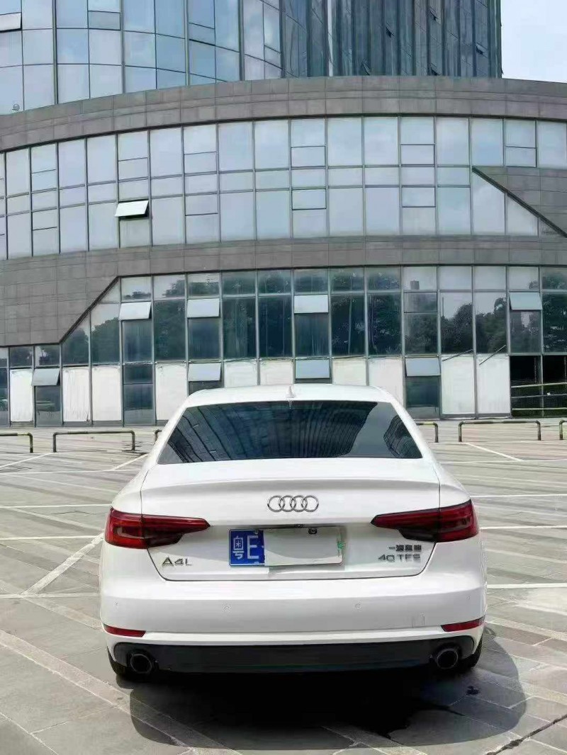 佛山17年奥迪A4L9
