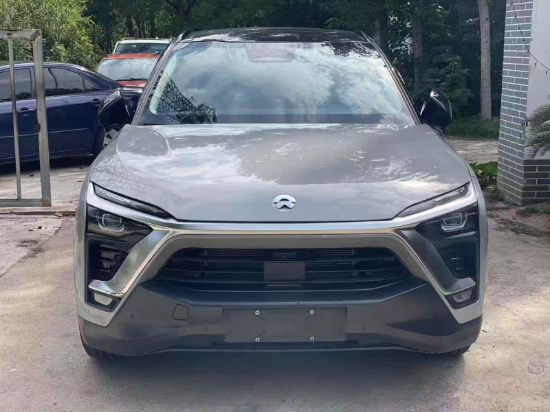 济宁19年蔚来ES81