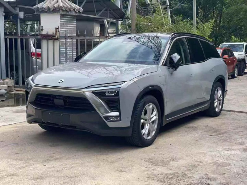 济宁19年蔚来ES83