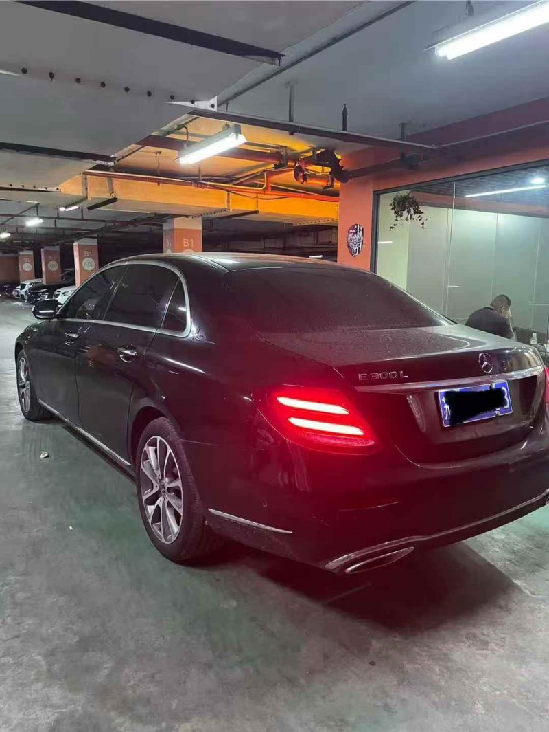 淮安19年奔驰E8