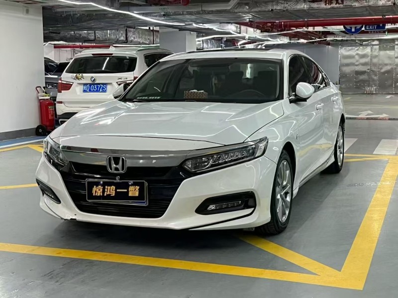 深圳18年本田雅阁3
