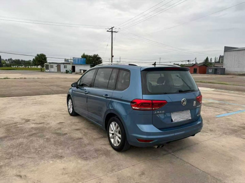 徐州19年大众途安3