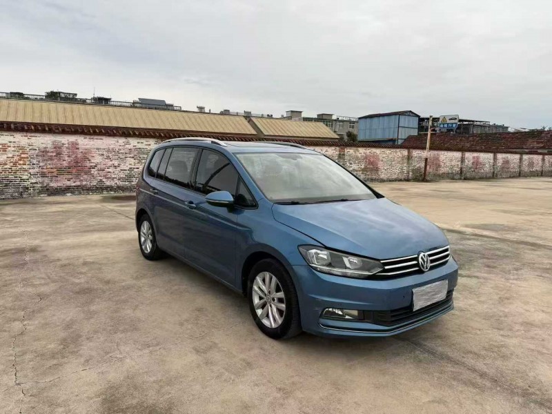 徐州19年大众途安5