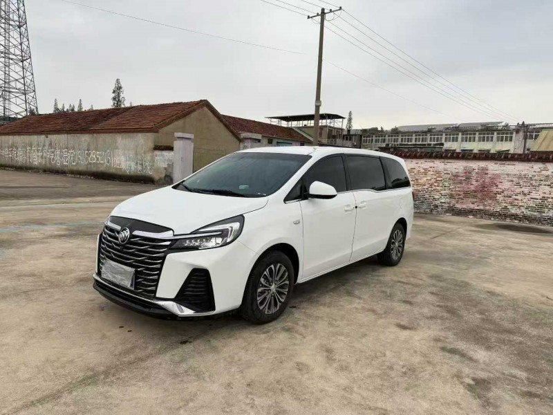 徐州23年别克GL82