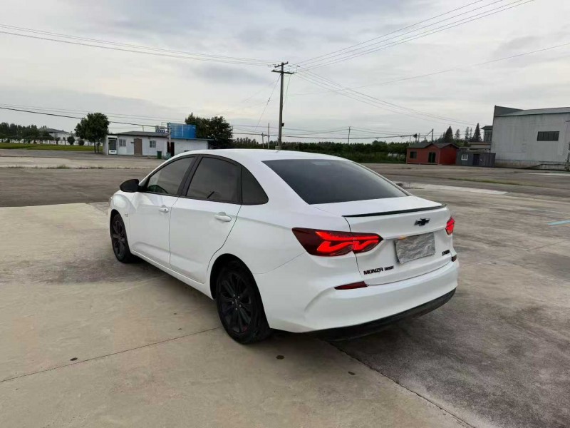 徐州20年雪佛兰科鲁泽3