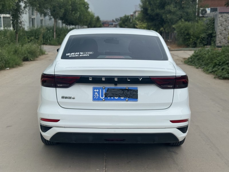 新乡22年吉利帝豪5