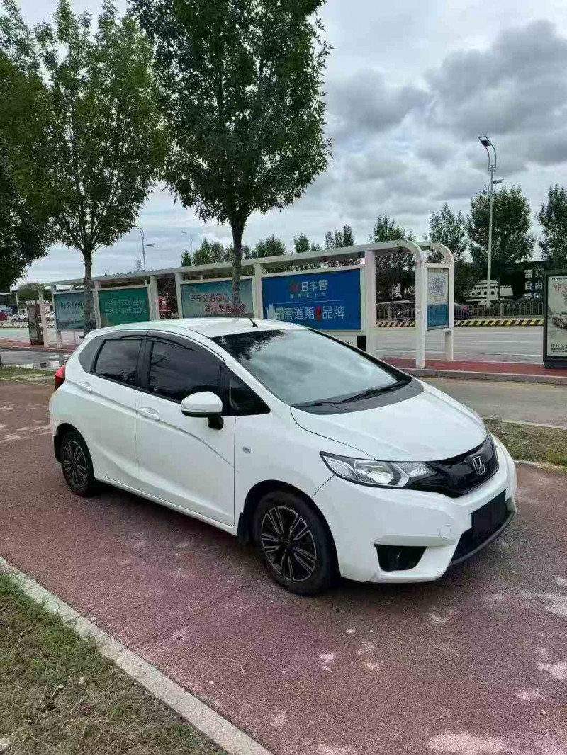 枣庄15年本田飞度3
