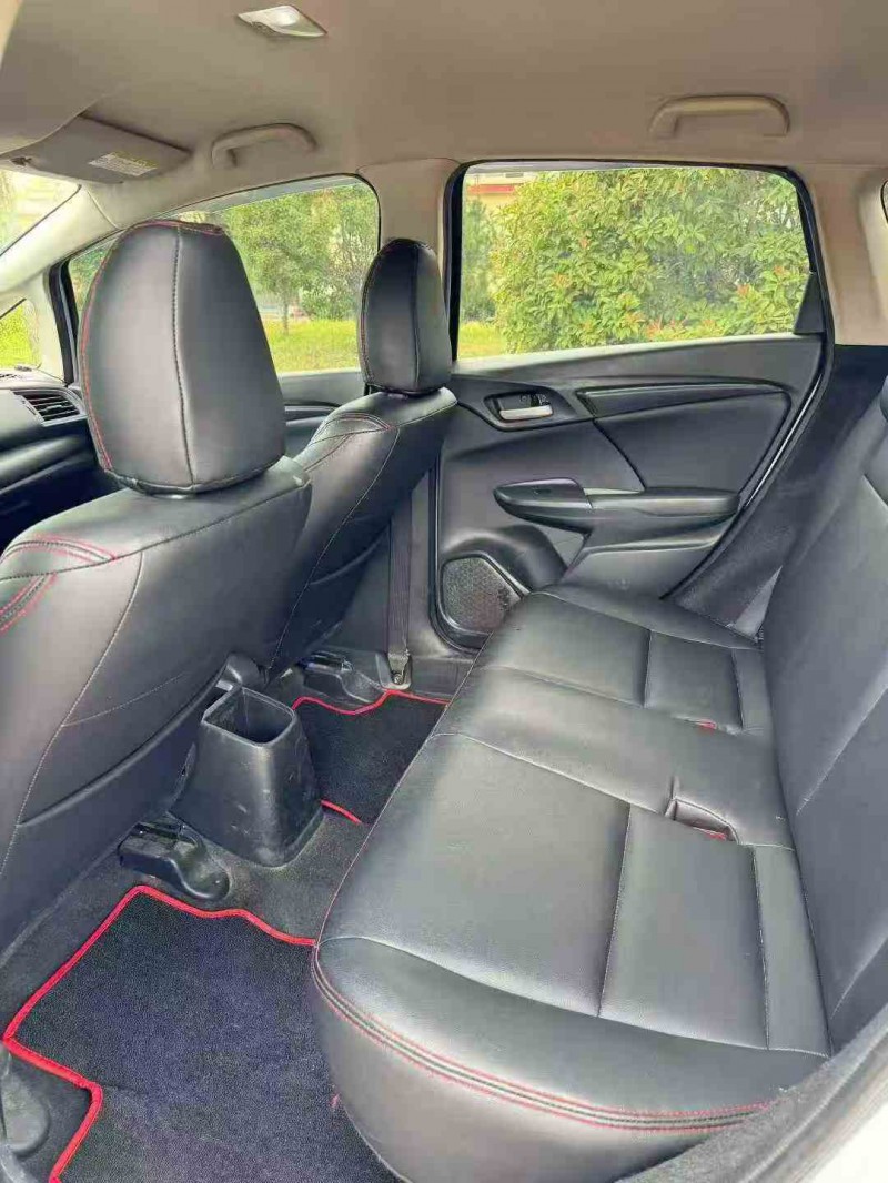 枣庄15年本田飞度5