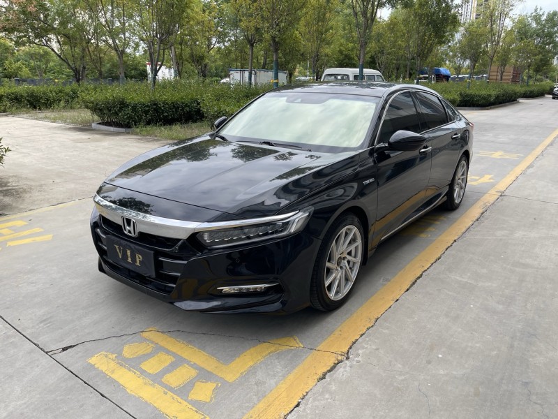 济宁21年本田雅阁2