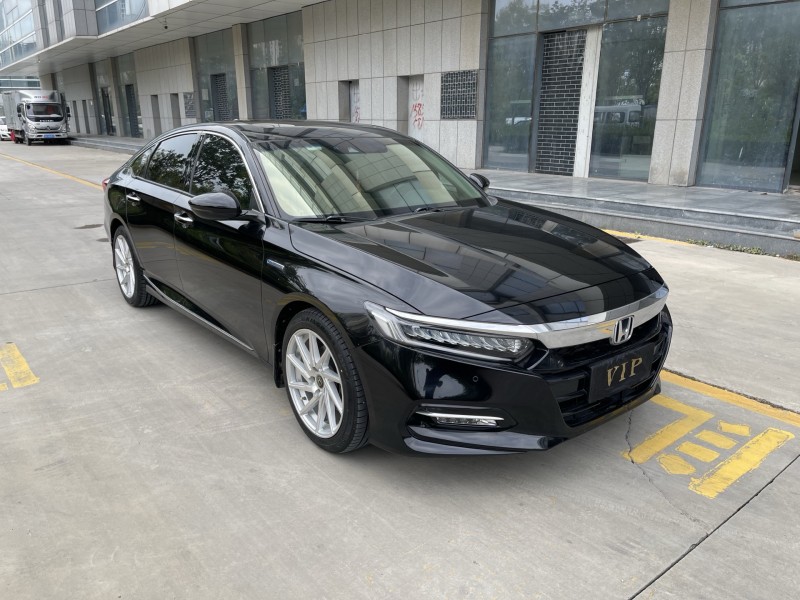 济宁21年本田雅阁3