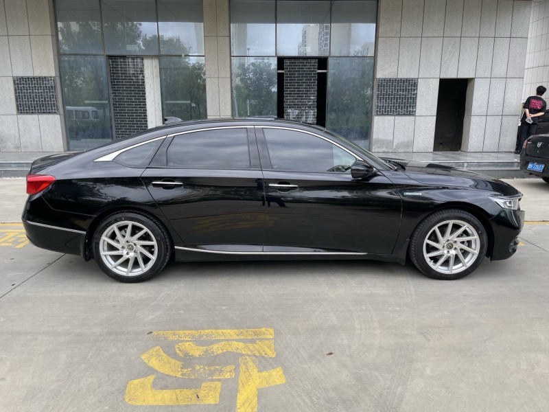 济宁21年本田雅阁7