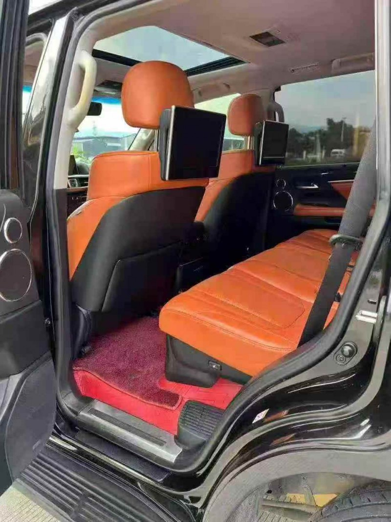 昆明18年雷克萨斯LX5