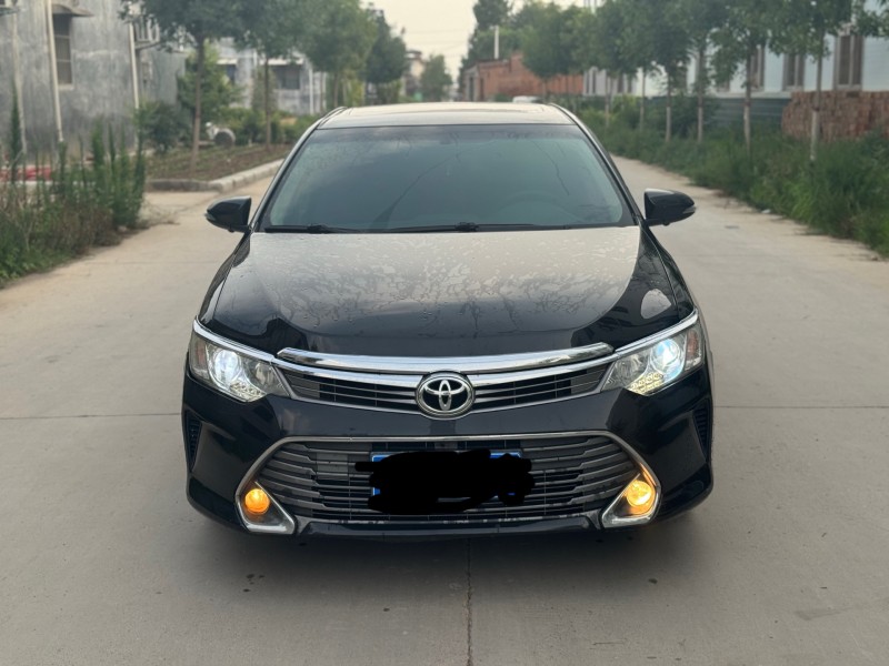 新乡16年丰田凯美瑞1