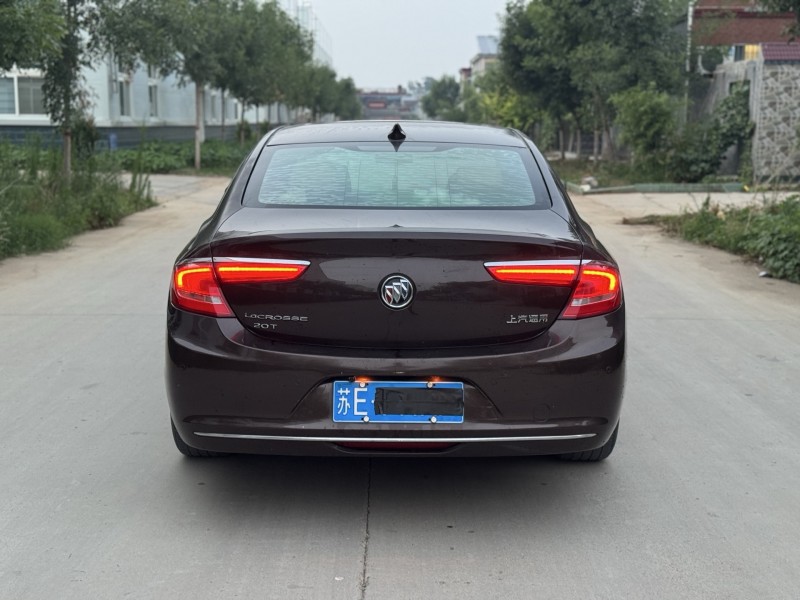 新乡17年别克君越5