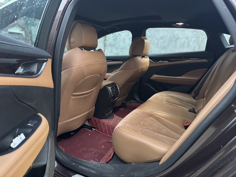 新乡17年别克君越7