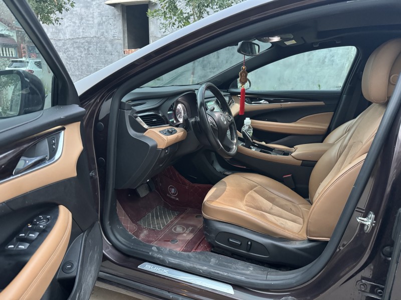 新乡17年别克君越9