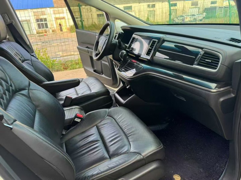 徐州20年本田艾力绅4