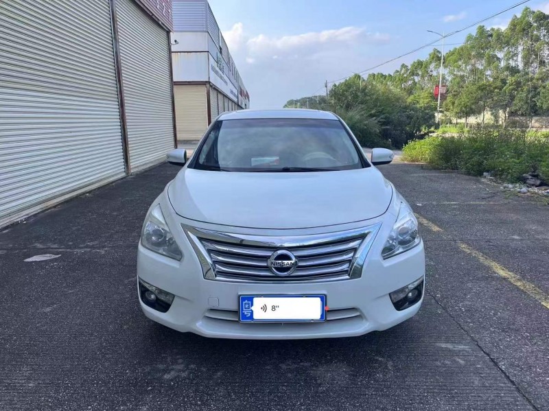 肇庆13年日产天籁1