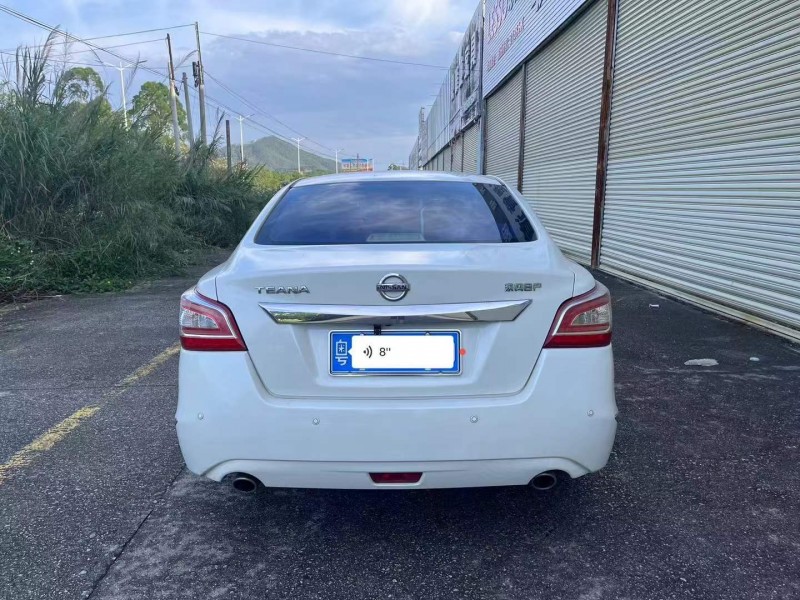 肇庆13年日产天籁8