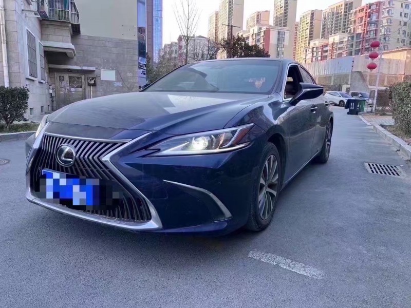 青岛20年雷克萨斯ES3