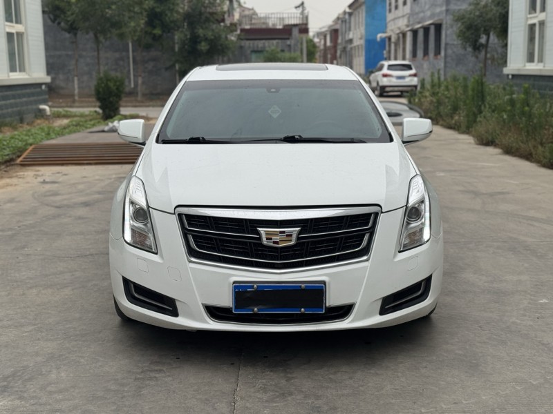 新乡17年凯迪拉克XTS1