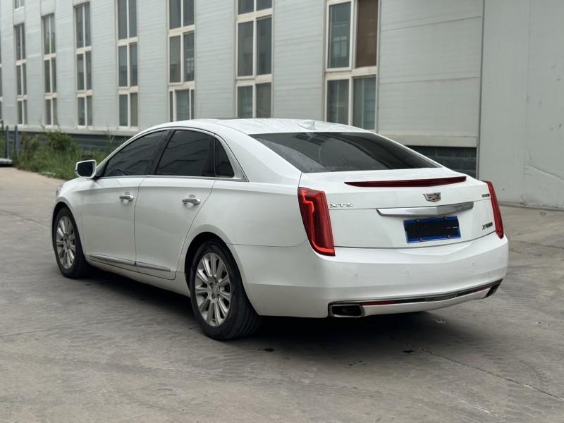 新乡17年凯迪拉克XTS4