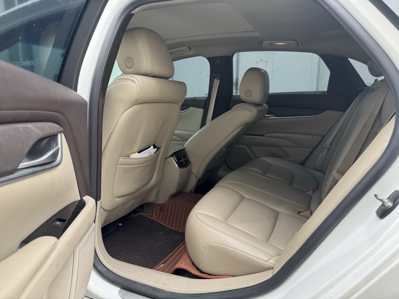 新乡17年凯迪拉克XTS7