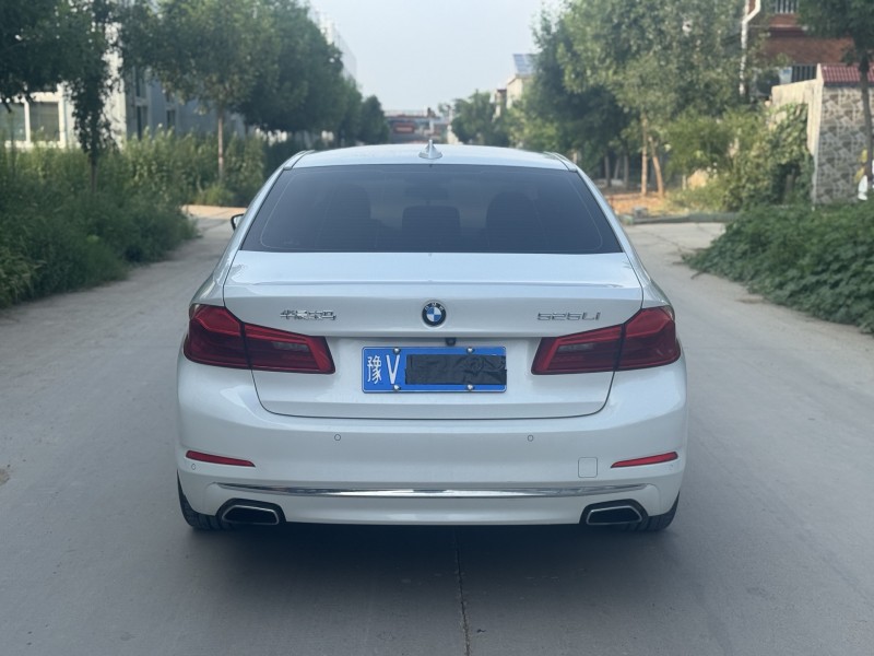 新乡18年宝马5系5