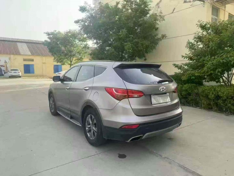 徐州13年现代全新胜达3