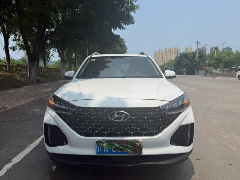 成都21年现代ix351