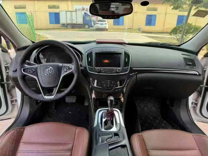 徐州14年别克君威7