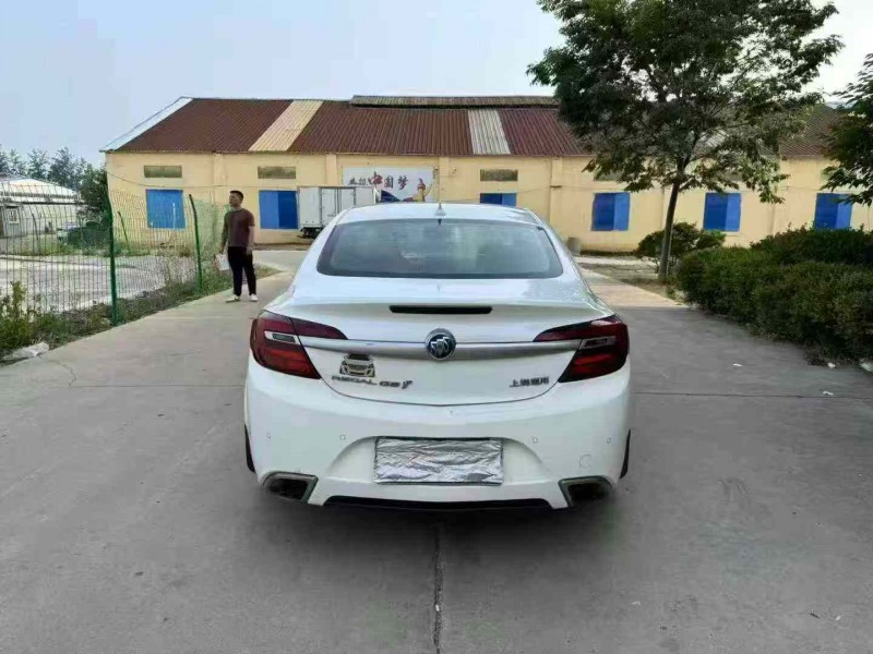 徐州14年别克君威9